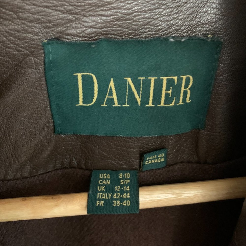 Danier | Women's Coat| Western Biker | Fleece Lined Winter Leather Jacket| - Picture 6 of 6
